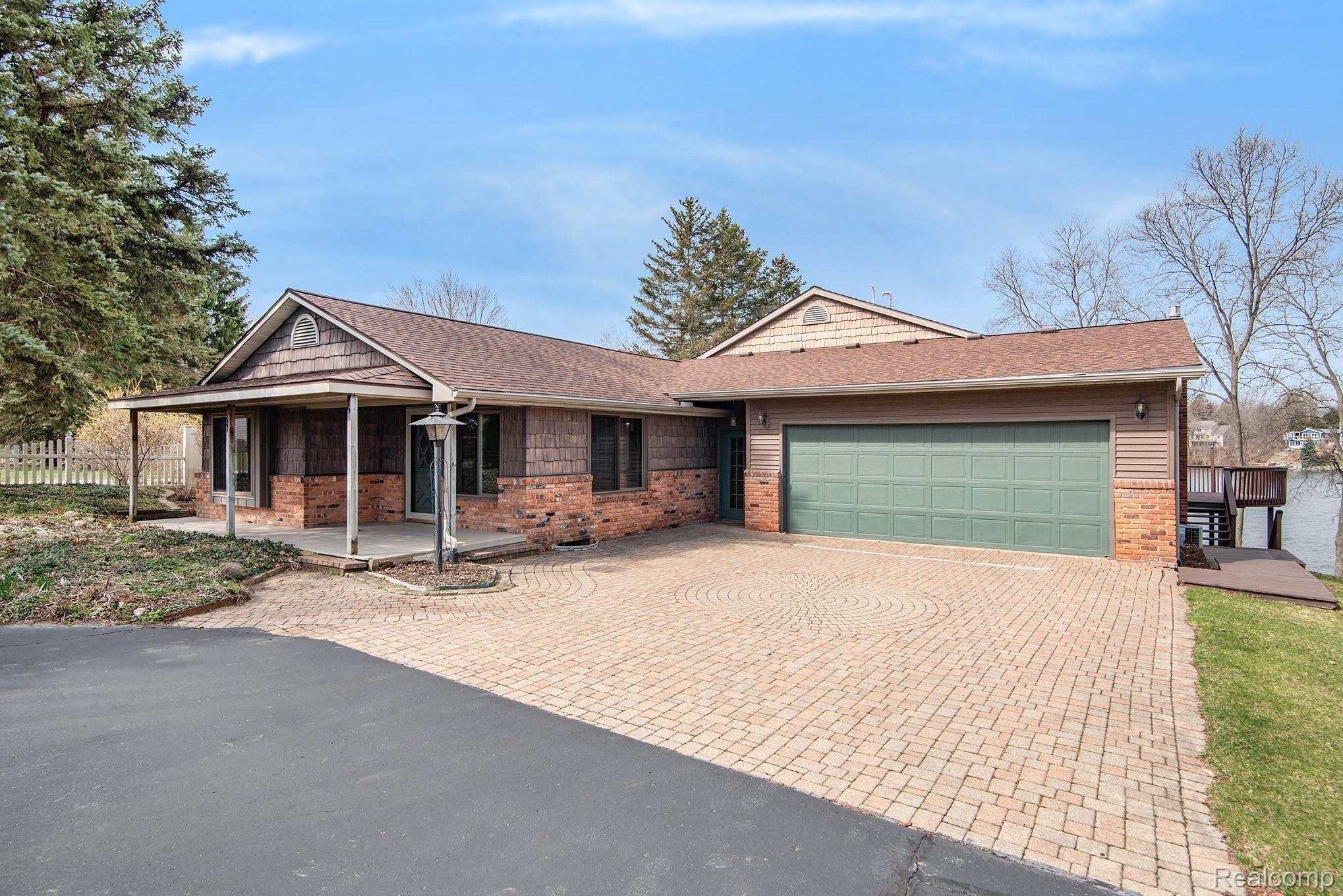 15526 Lobdell Road Linden, MI 48451 - Photo 10 of 42 DSC_9628.jpg