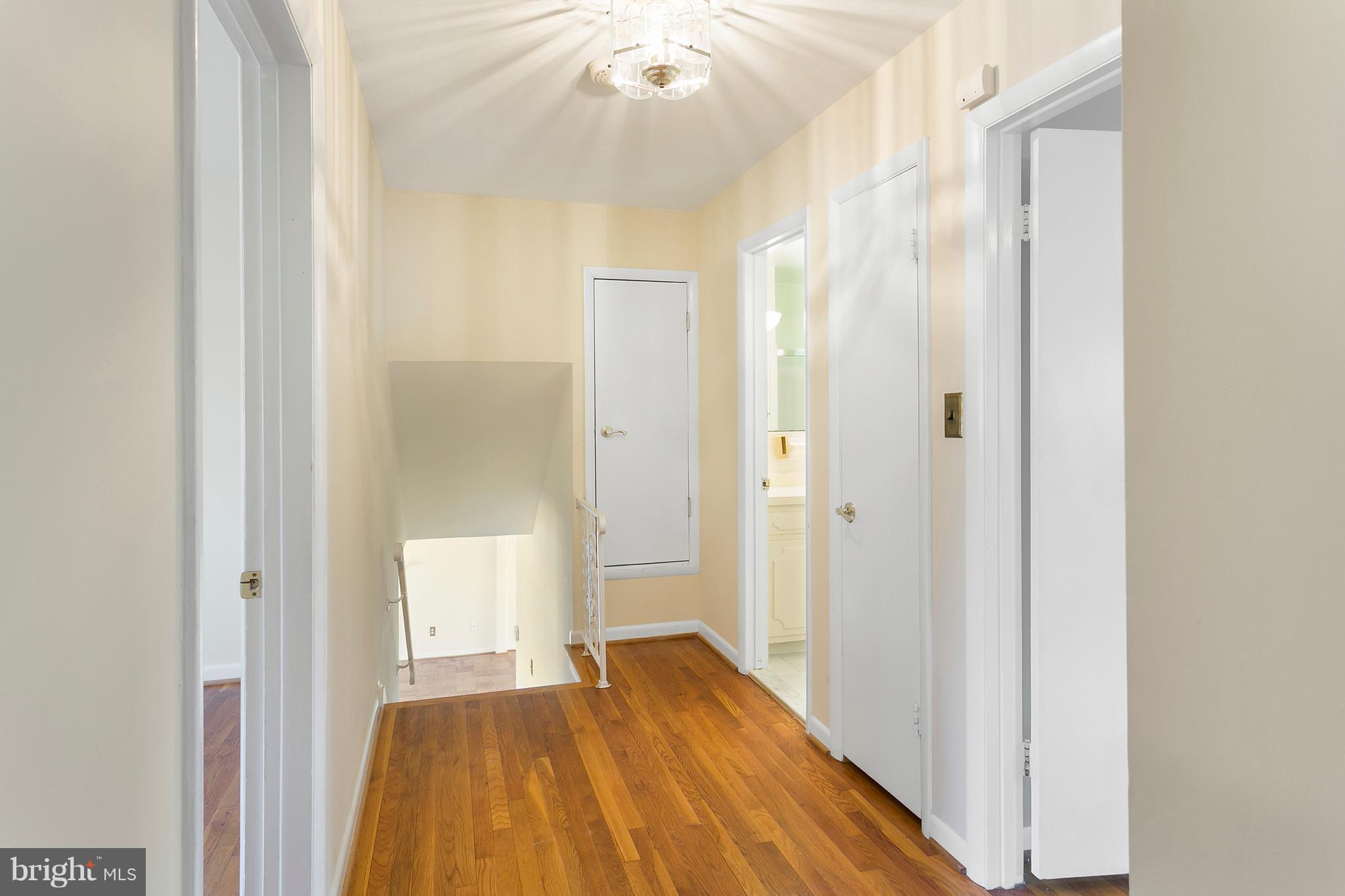 8019 Lewinsville Road McLean, VA 22102 - Photo 22 of 30 Interior (General)