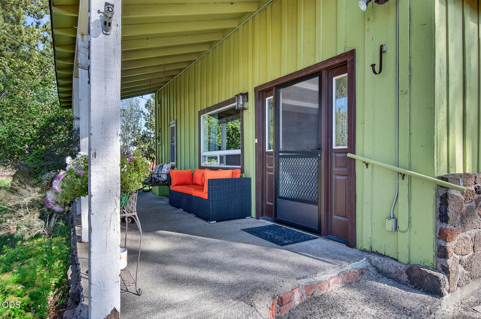 21485 Modoc Lane Bend, OR 97702 - Photo 22 of 74 Gallery Image 22