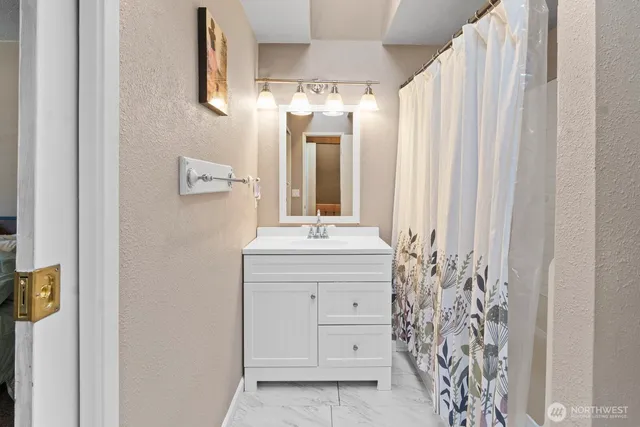 $319,900 | 654 Malibu Drive Southeast, Lacey, WA 98503