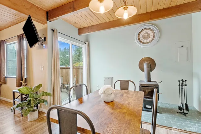 $319,900 | 654 Malibu Drive Southeast, Lacey, WA 98503