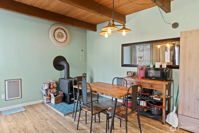 $319,900 | 654 Malibu Drive Southeast, Lacey, WA 98503