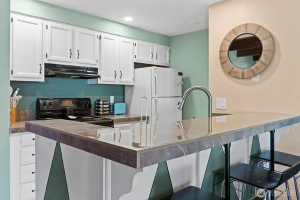 $299,000 | 654 Malibu Drive Southeast, Lacey, WA 98503