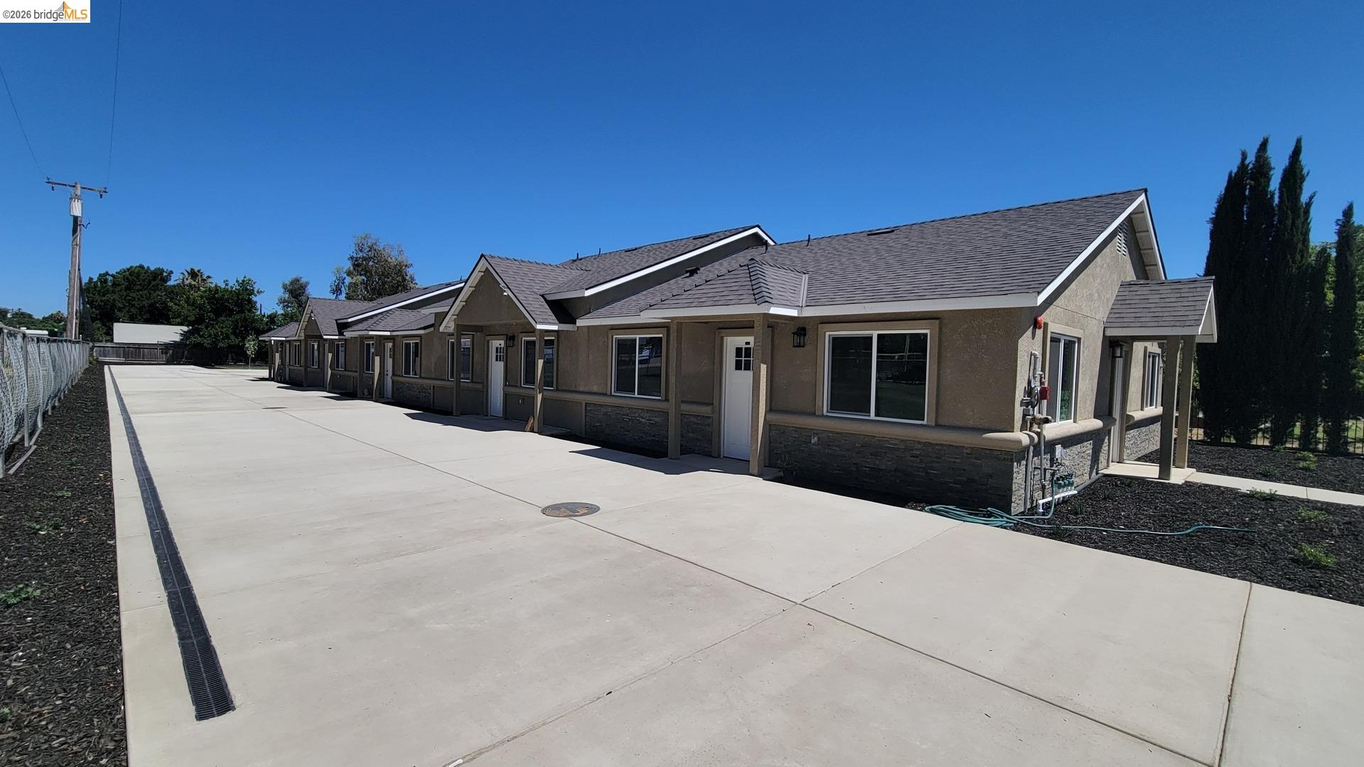 300 North Soderquist Road Turlock, CA 95380 - Photo 3 of 14