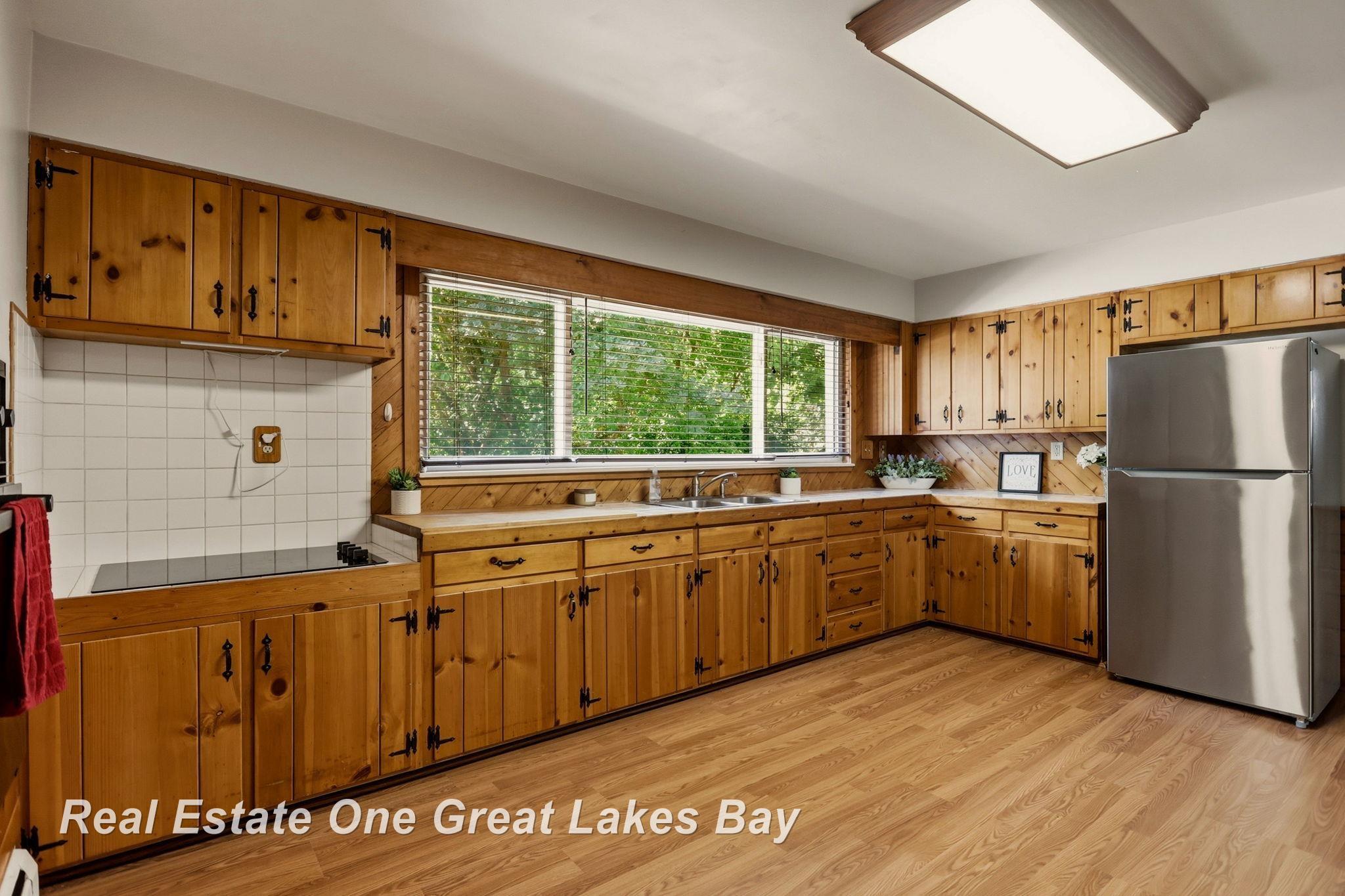 6654 Davis Road Saginaw, MI 48604 - Photo 12 of 41 Gallery Image 12