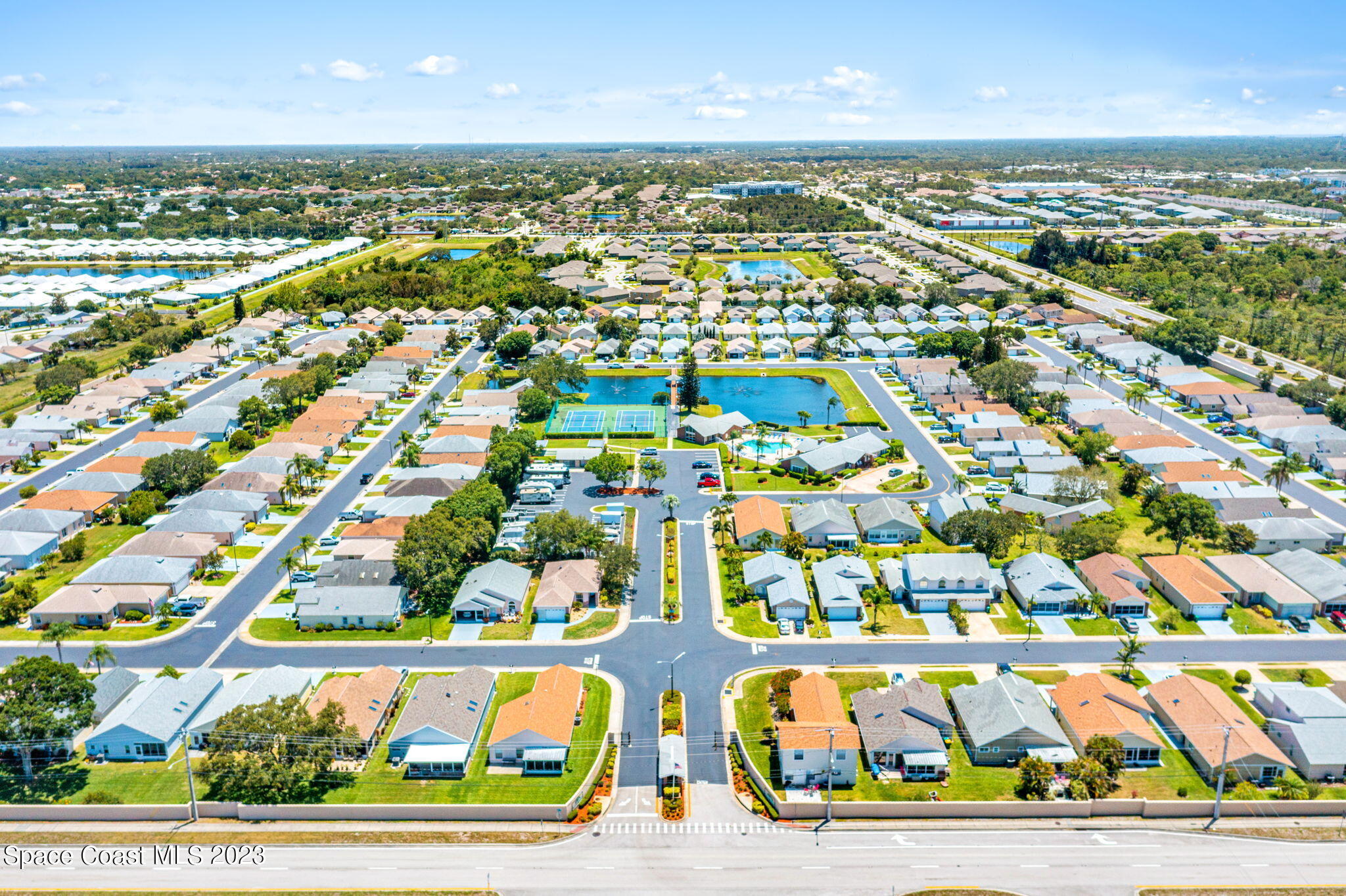 840 Cross Lake Drive Melbourne, FL 32901 - Photo 62 of 63 Community Aerial