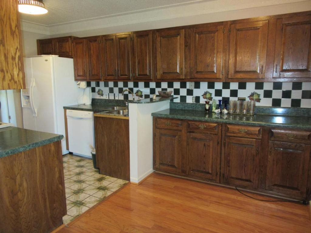 186 Eastern Star Road Kingsport, TN 37663 - Photo 5 of 20 Loads of Kitchen Storage