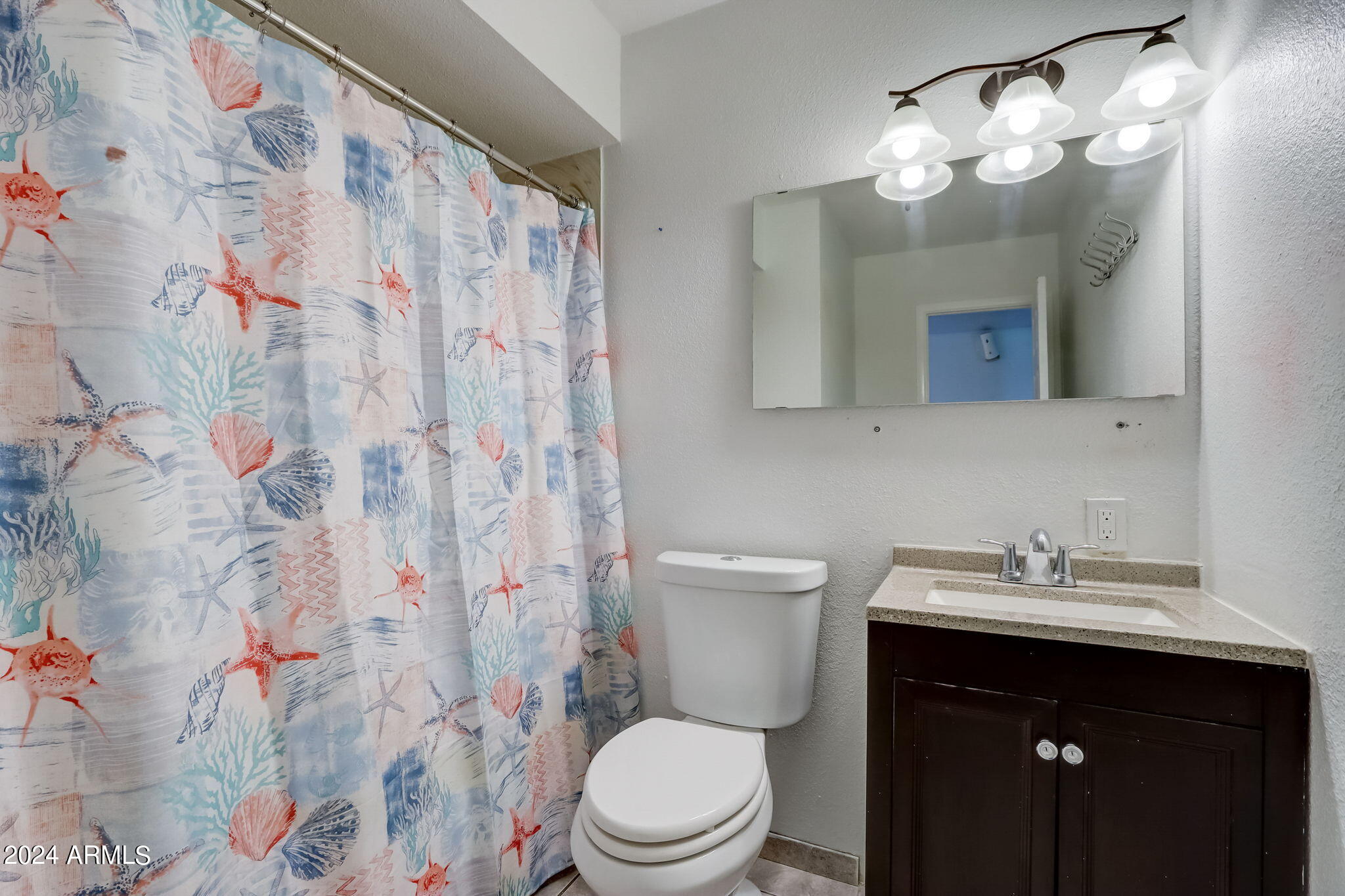 4007 West Osborn Road Phoenix, AZ 85019 - Photo 6 of 30 18-web-or-mls-W Osborn Rd-018