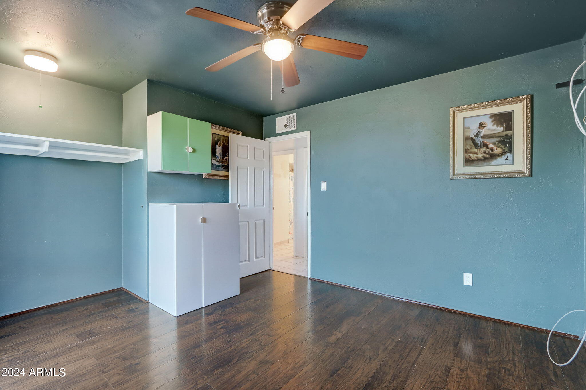 4007 West Osborn Road Phoenix, AZ 85019 - Photo 7 of 30 20-web-or-mls-W Osborn Rd-020