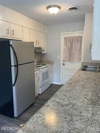 $1,250 | 225 Presley Way, Toccoa, GA 30577