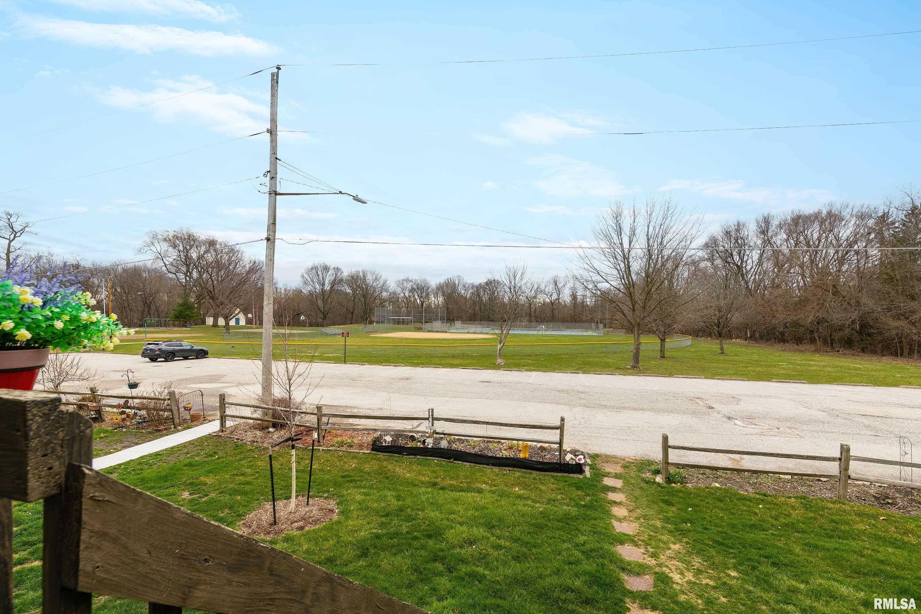 2112 35th Street, Unit 7 Rock Island, IL 61201 - Photo 19 of 20