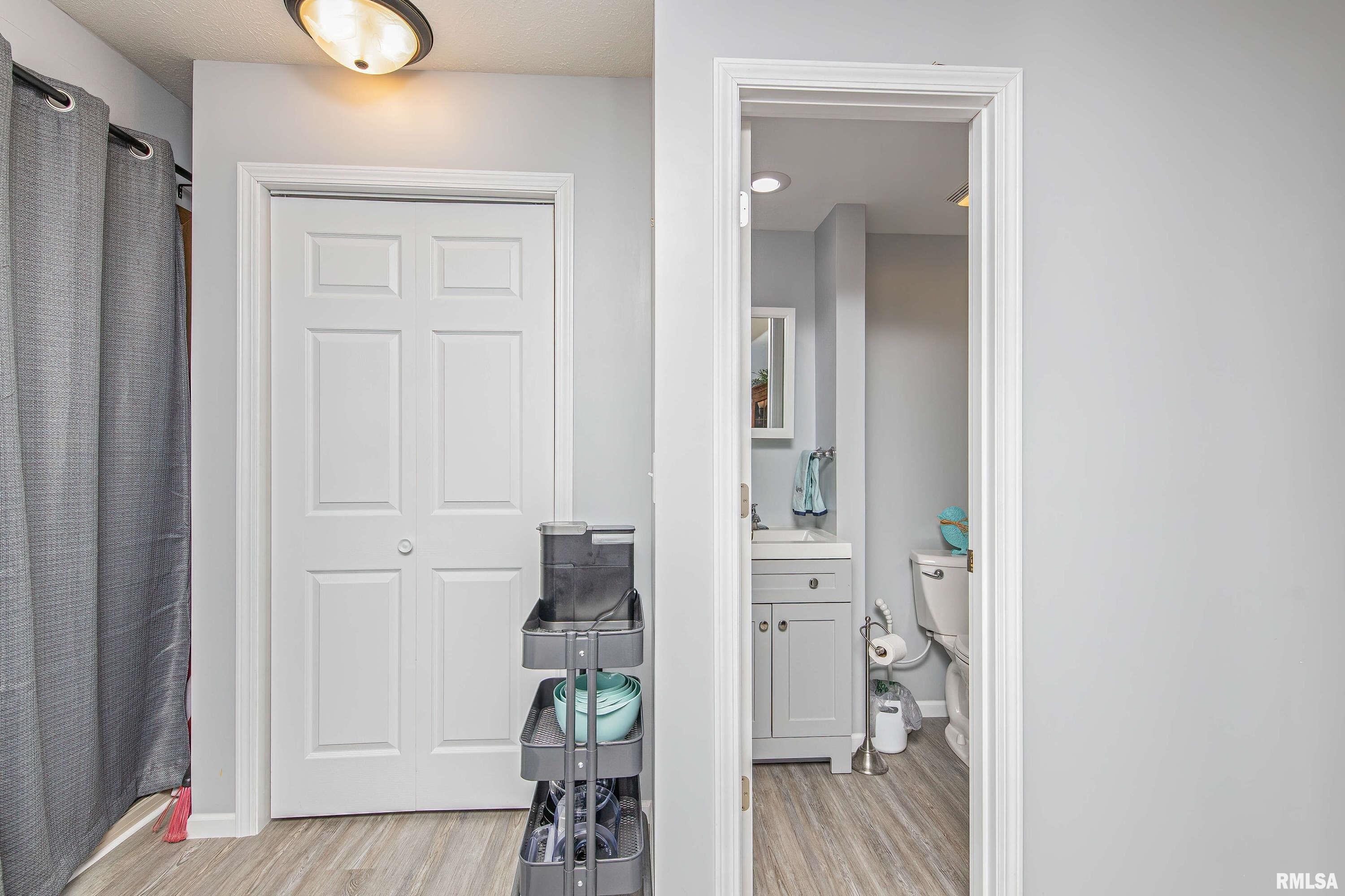 2112 35th Street, Unit 7 Rock Island, IL 61201 - Photo 8 of 20