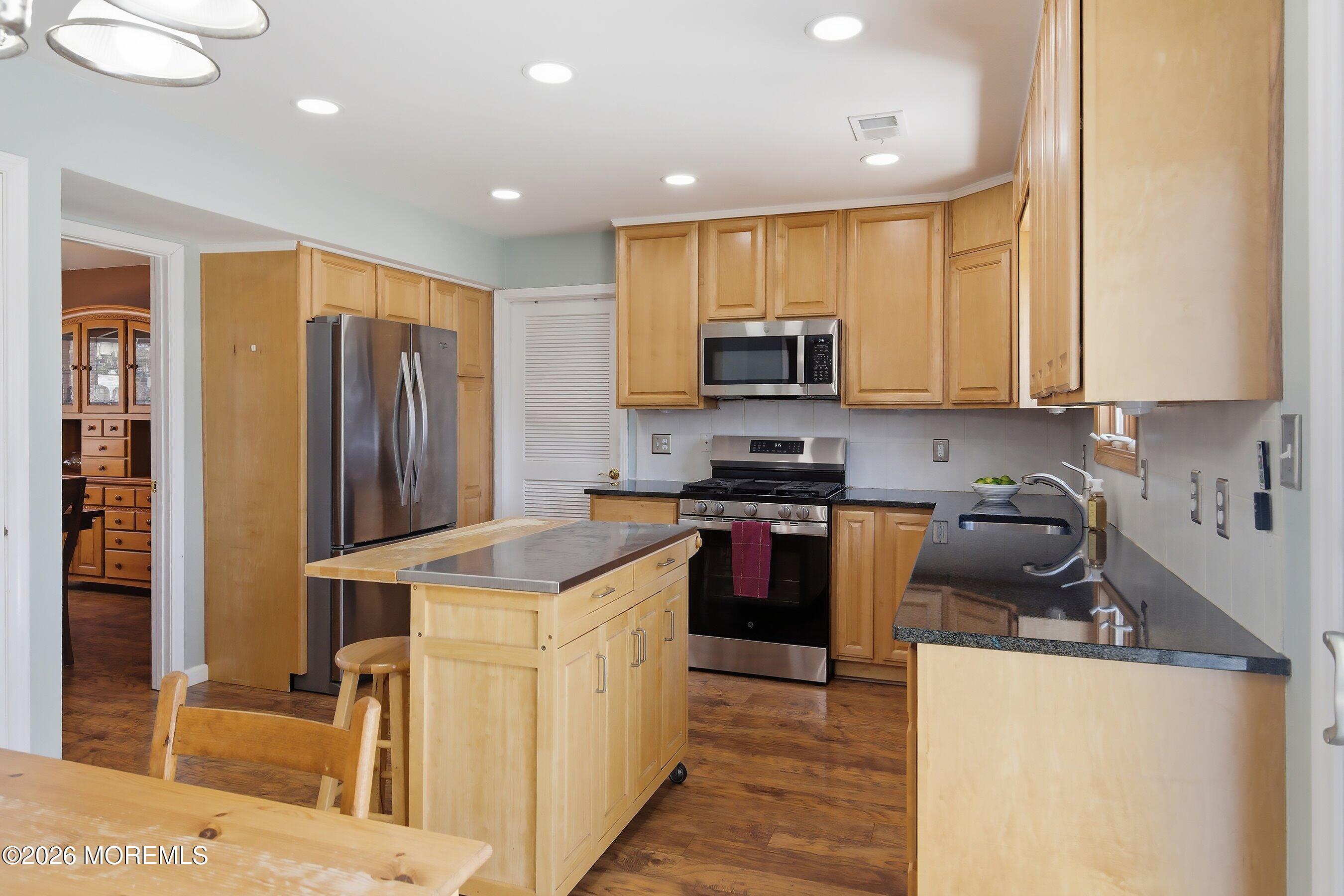 2101 Lanes Mill Road Brick, NJ 08724 - Photo 11 of 33 12-Kitchen 2