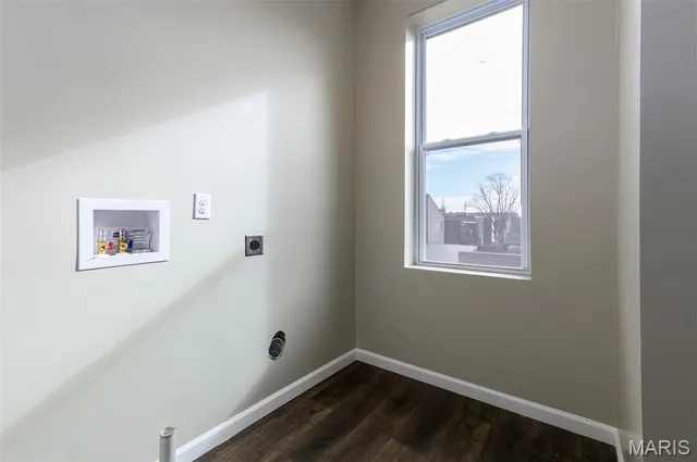 $415,000 | 4211 Norfolk Avenue, St. Louis, MO 63110