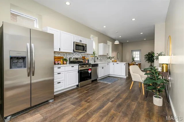 $415,000 | 4211 Norfolk Avenue, St. Louis, MO 63110