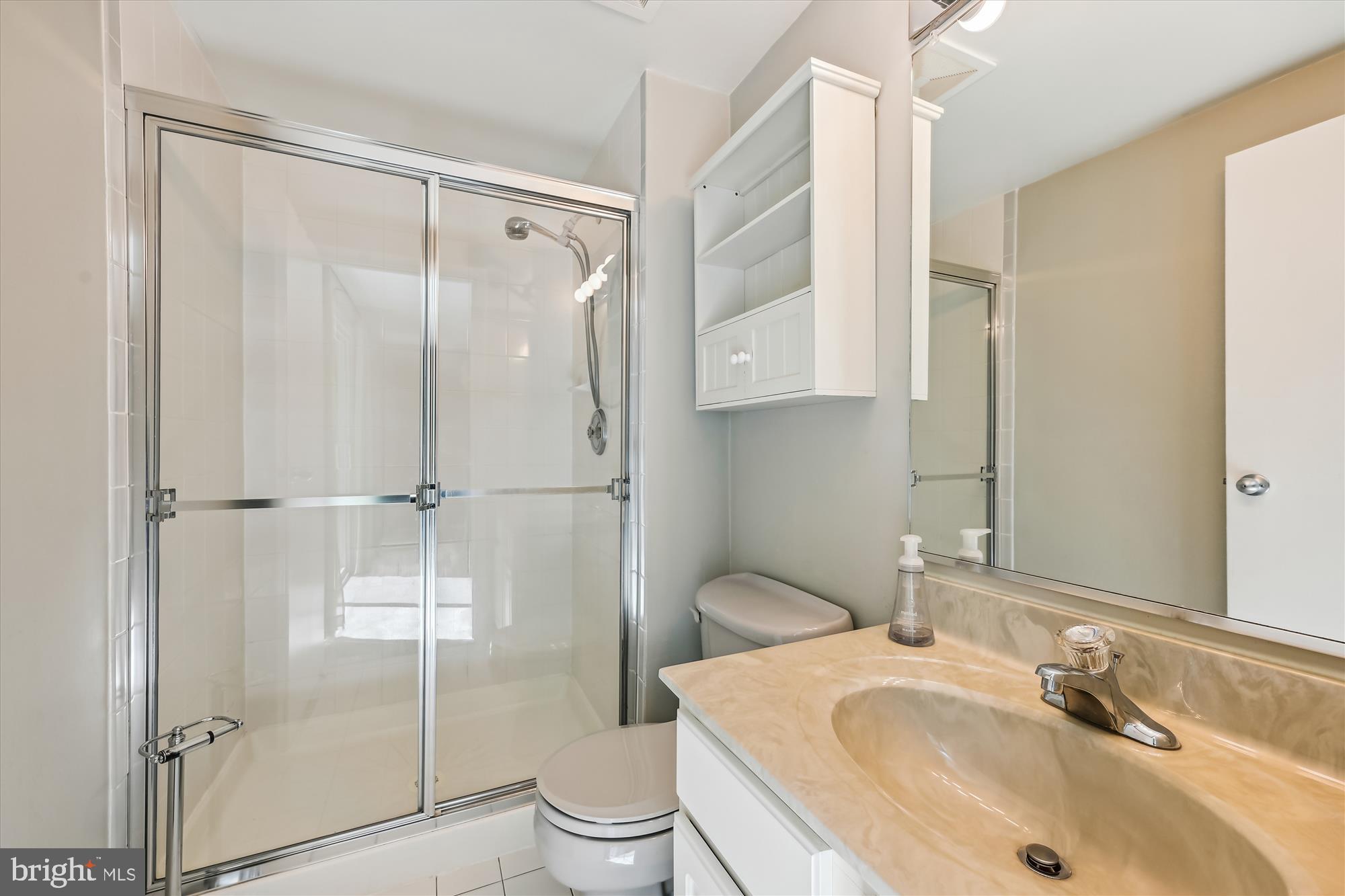 7148 Smooth Path Columbia, MD 21045 - Photo 11 of 30 Primary Bath