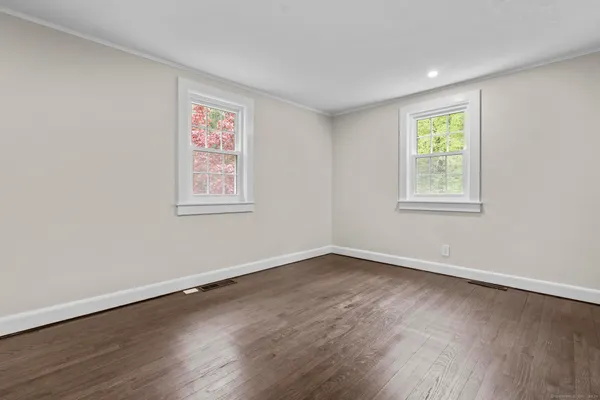 $499,999 | 13 South Street, Washington, CT 06793