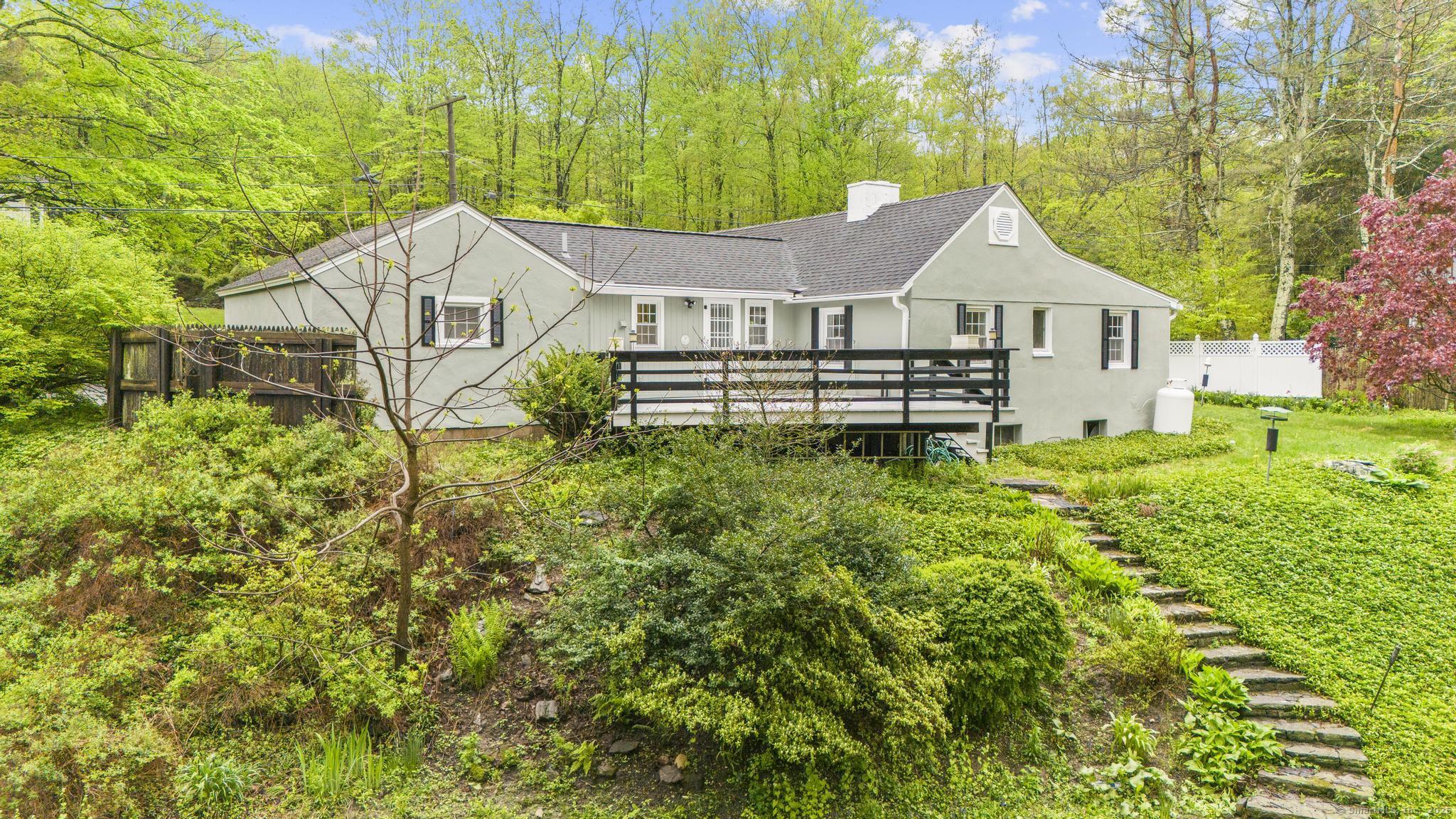 13 South Street Washington, CT 06793 - Photo 26 of 33