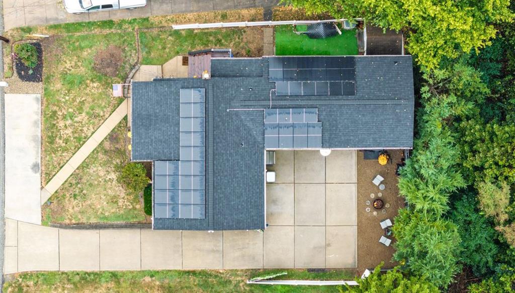 172 North Vireo Drive McKees Rocks, PA 15136 - Photo 34 of 41 a view of outdoor space and yard