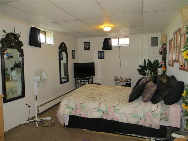 119 Fiberloid Street Springfield, MA 01151 - Photo 5 of 9