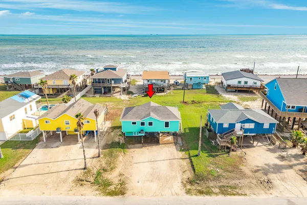 $329,000 | 411 Seashell Drive, Freeport, TX 77541