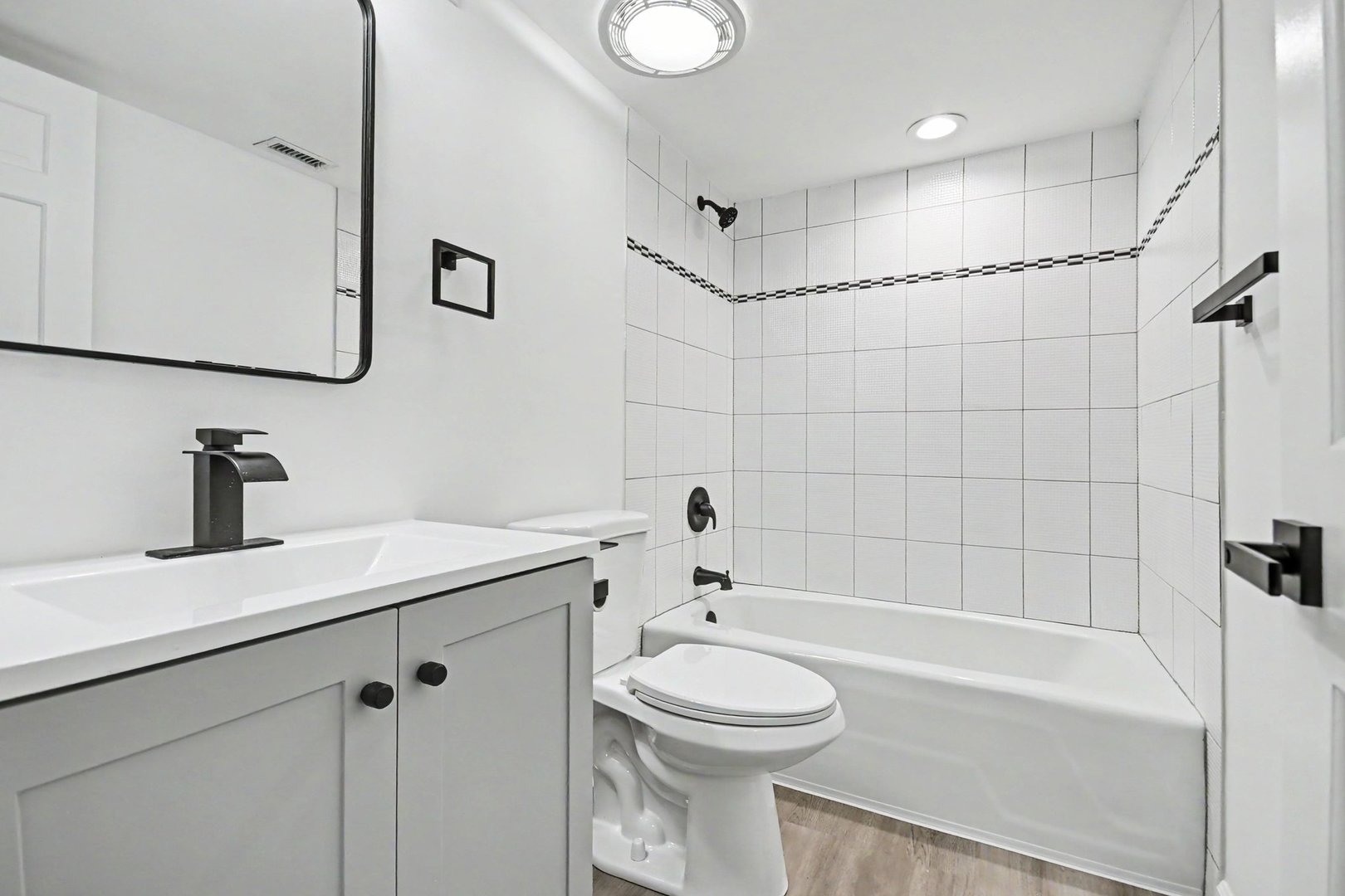 1671 Mission Hills Road, Unit 201 Northbrook, IL 60062 - Photo 19 of 28