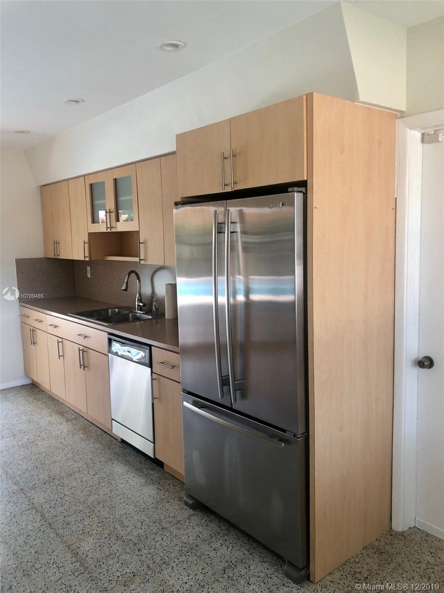 8700 Southwest 87th Avenue Miami, FL 33173 - Photo 2 of 11