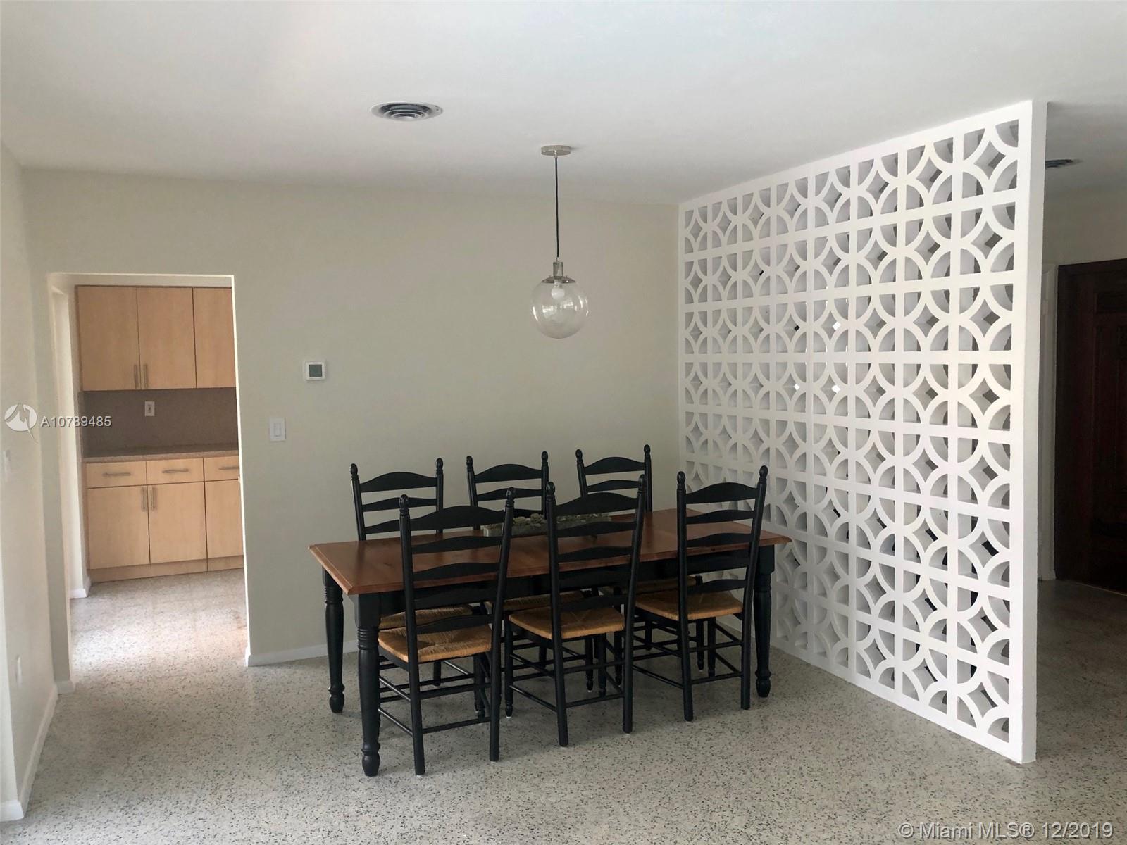 8700 Southwest 87th Avenue Miami, FL 33173 - Photo 6 of 11