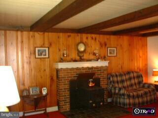 121 Stone Road Lindenwold, NJ 08021 - Photo 2 of 7