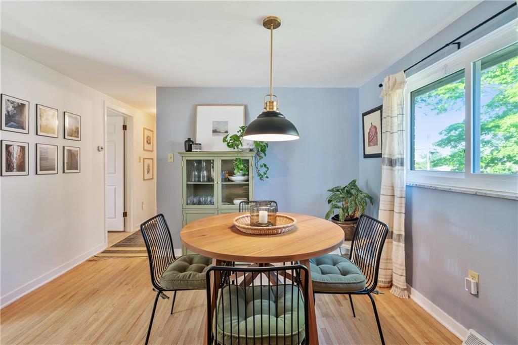 901 Braddock Road Pittsburgh, PA 15221 - Photo 14 of 30 Again, such a nice dining space that overlooks the rear yard.