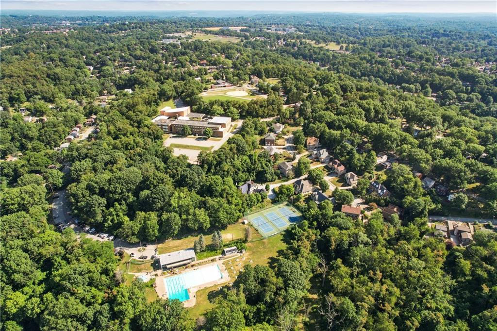 901 Braddock Road Pittsburgh, PA 15221 - Photo 26 of 30 Forest Hills pool located within walking distance.
