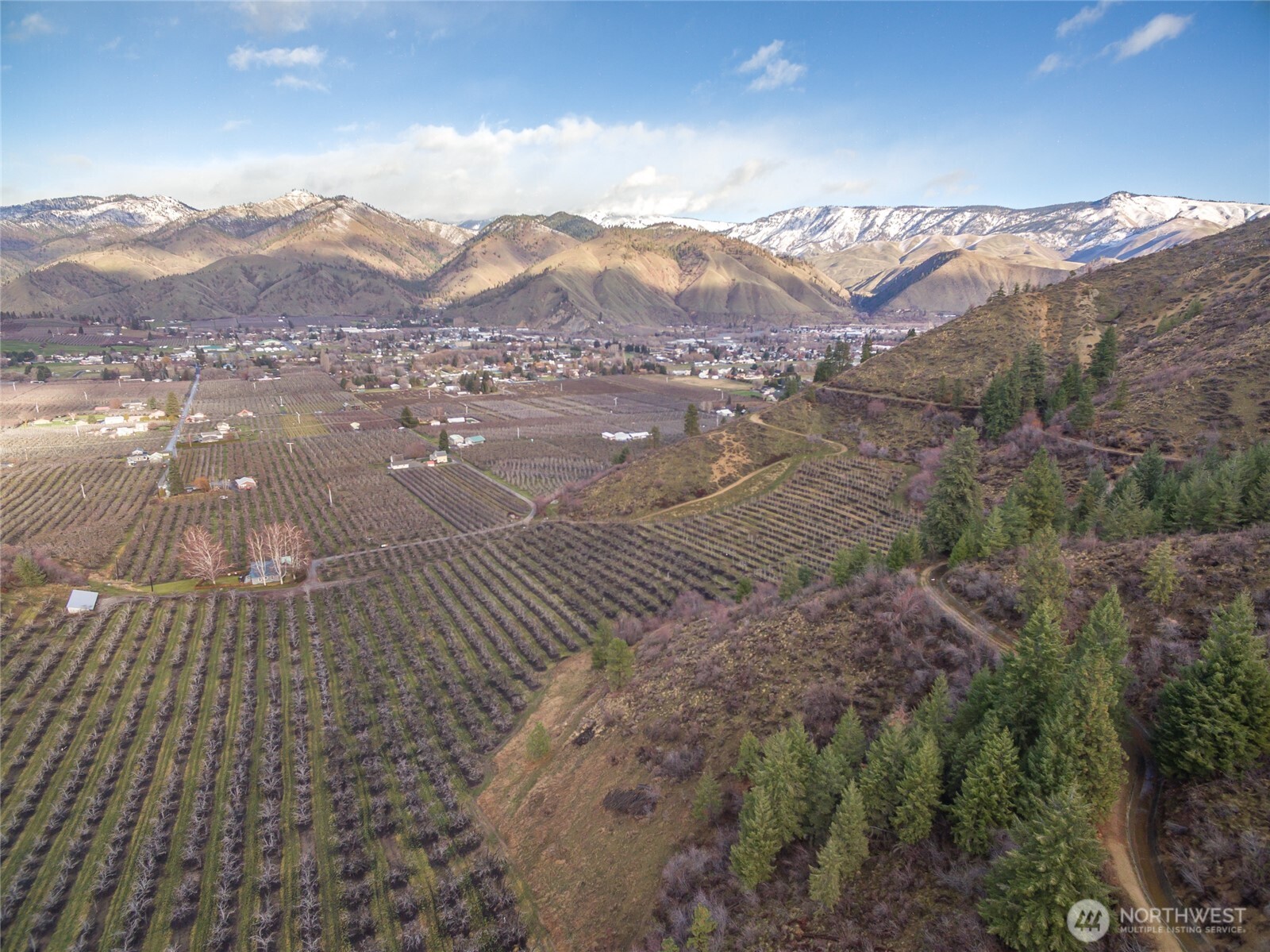0 Tigner Road Cashmere, WA 98815 - Photo 15 of 21 a view of a house with a mountain