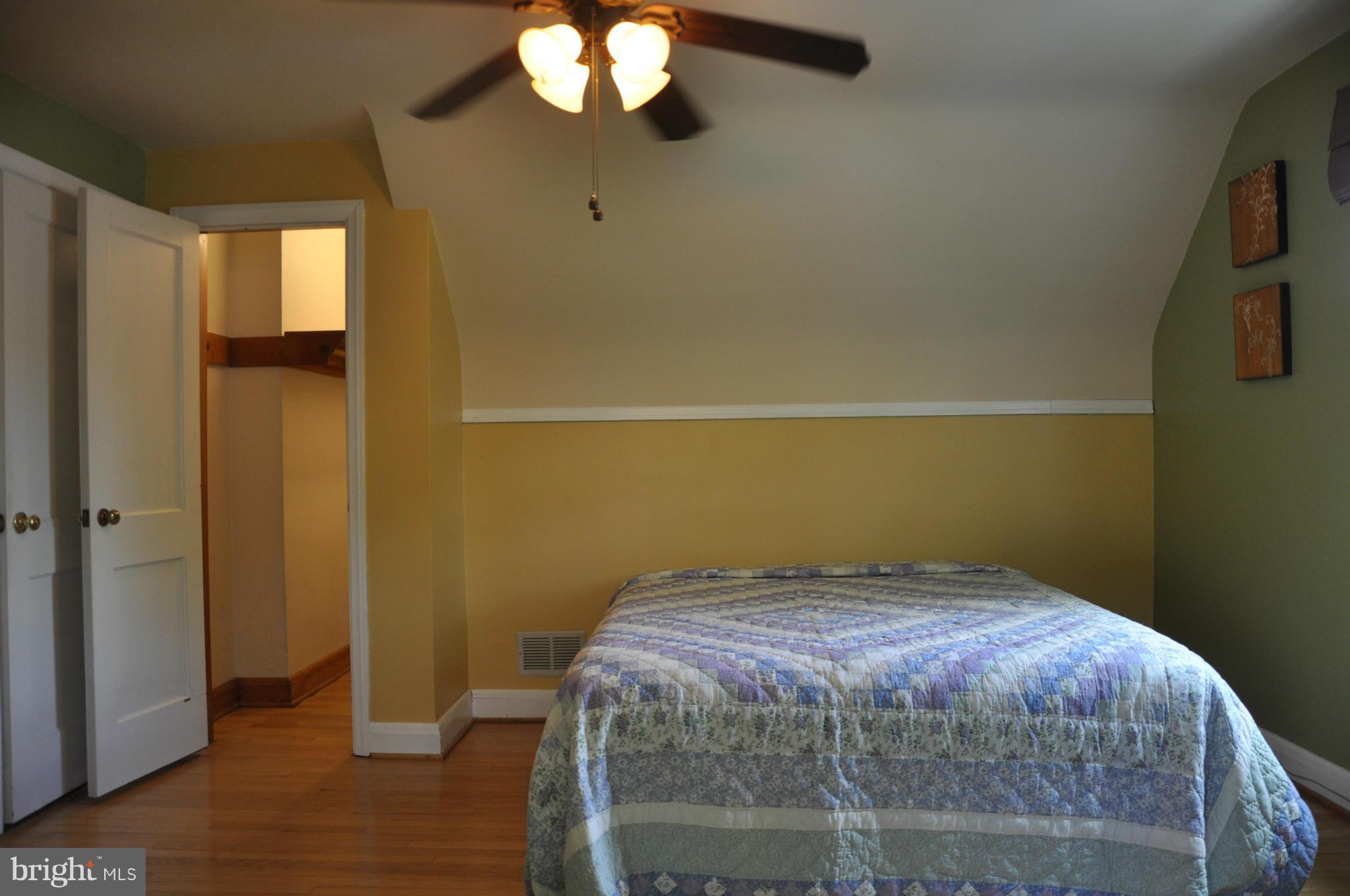 540 Cleveland Road Linthicum, MD 21090 - Photo 13 of 25 Bedroom (Master)