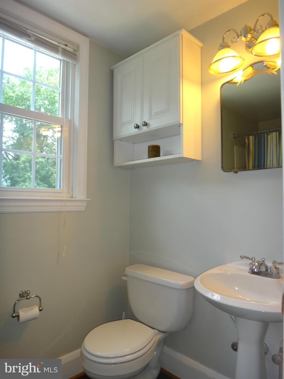 540 Cleveland Road Linthicum, MD 21090 - Photo 14 of 25 Bathroom #2