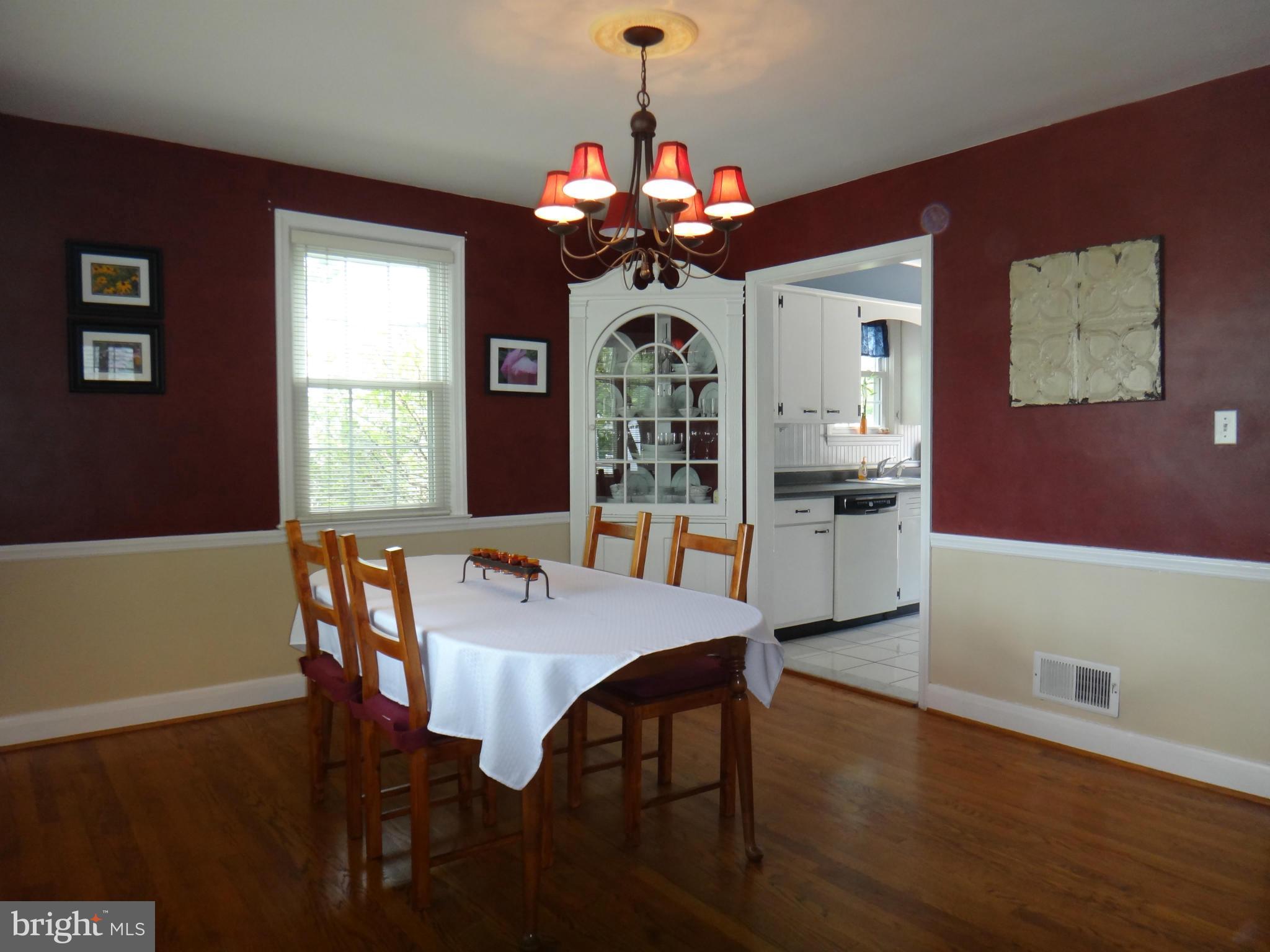 540 Cleveland Road Linthicum, MD 21090 - Photo 5 of 25 Dining Room