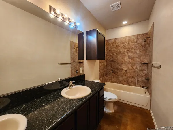 $1,495 | 229 Anne Louise Drive, New Braunfels, TX 78130