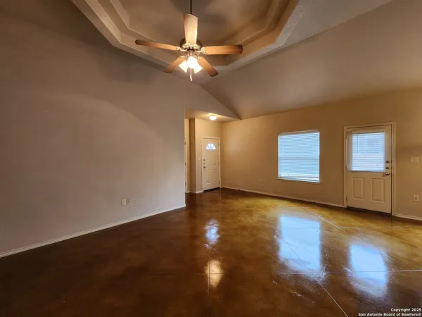 $1,495 | 229 Anne Louise Drive, New Braunfels, TX 78130