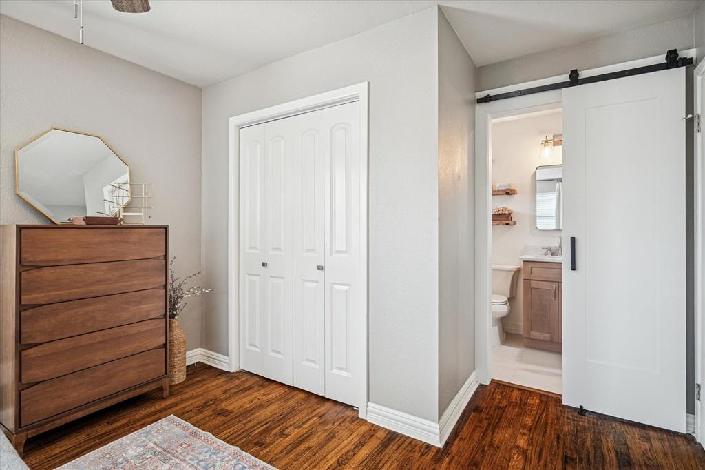 821 Peavy Road Dallas, TX 75218 - Photo 8 of 21