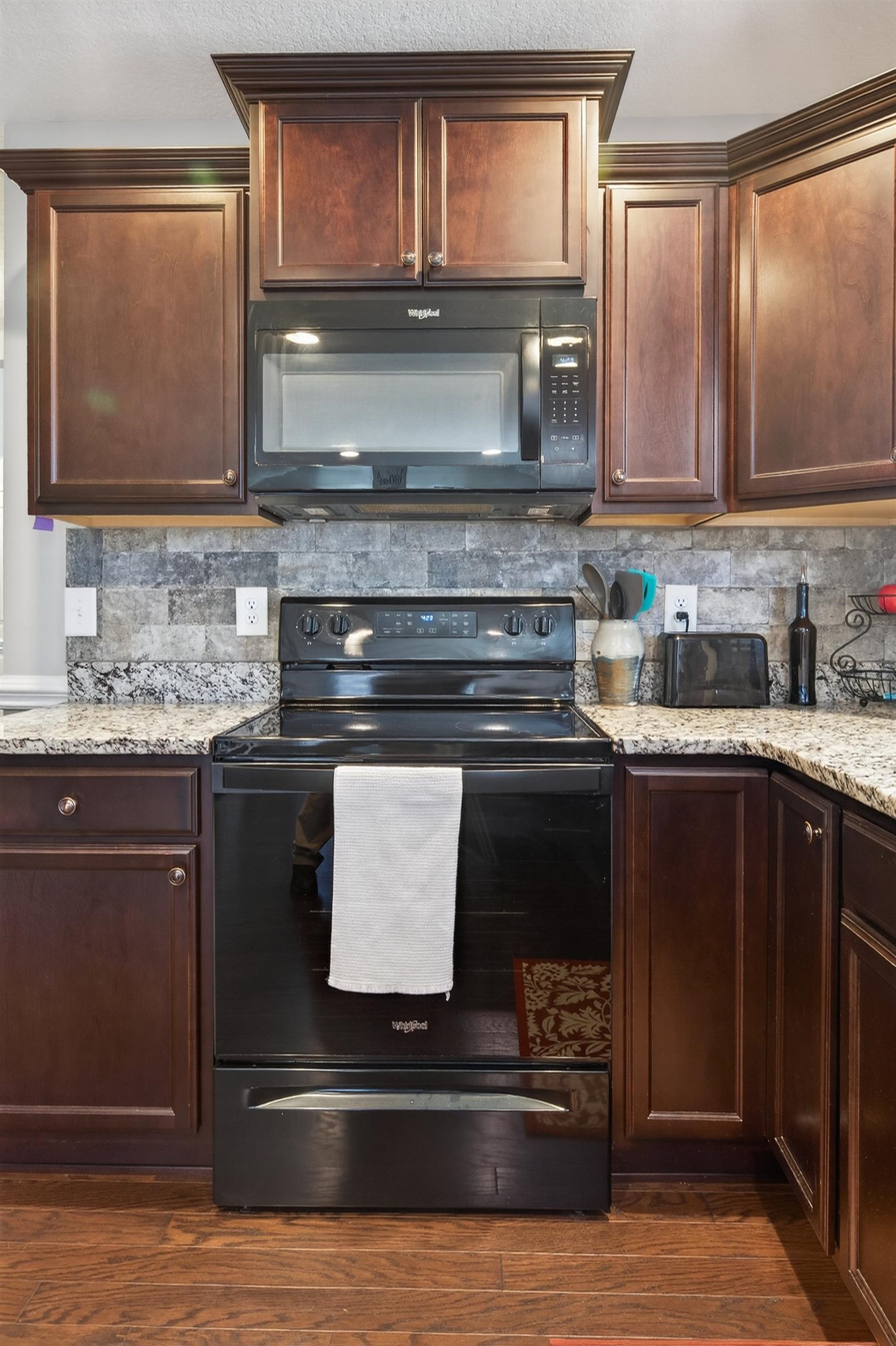 531 Ridgeville Crossing Drive Inman, SC 29349 - Photo 11 of 39 All stainless steel appliances