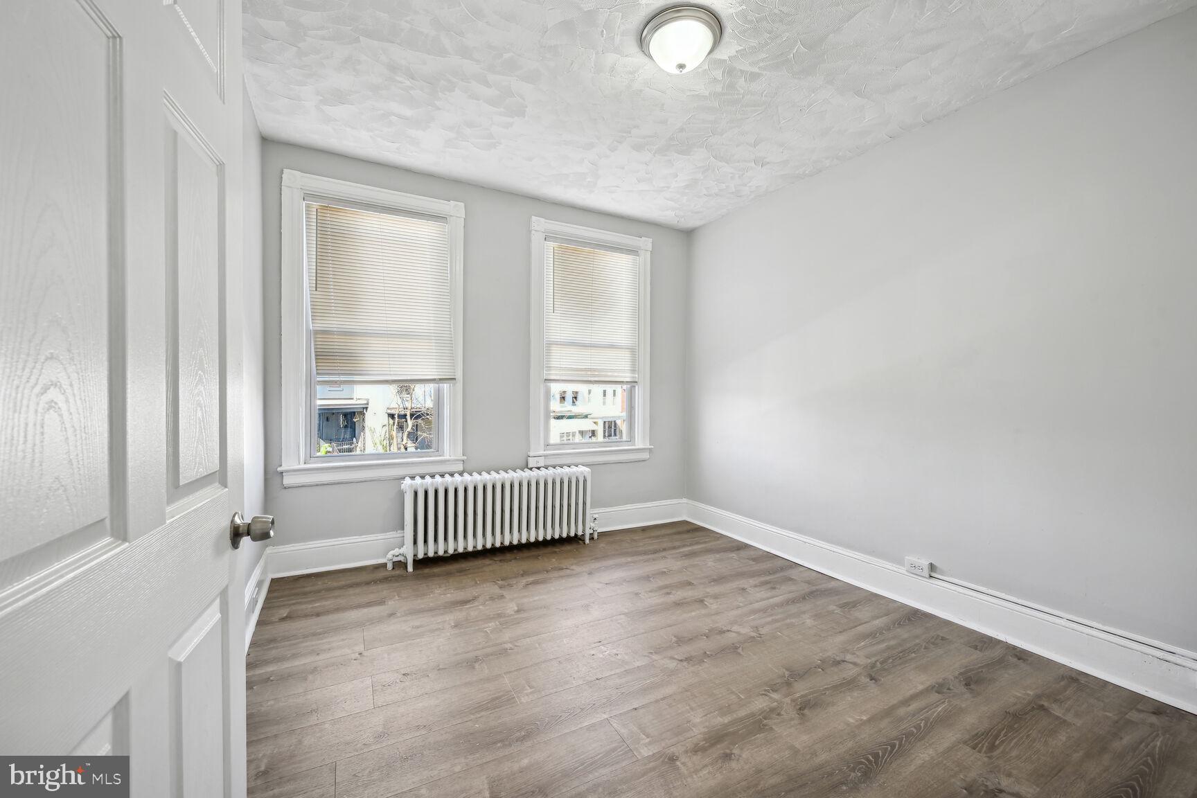 167 V Street Northeast Washington, DC 20002 - Photo 7 of 21 Bright and airy blank canvas room.