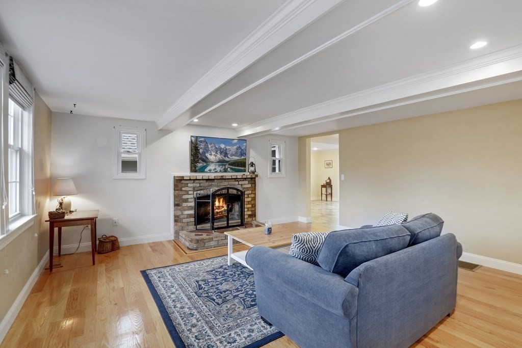 81 Parker Street Maynard, MA 01754 - Photo 4 of 42 Gallery Image 4