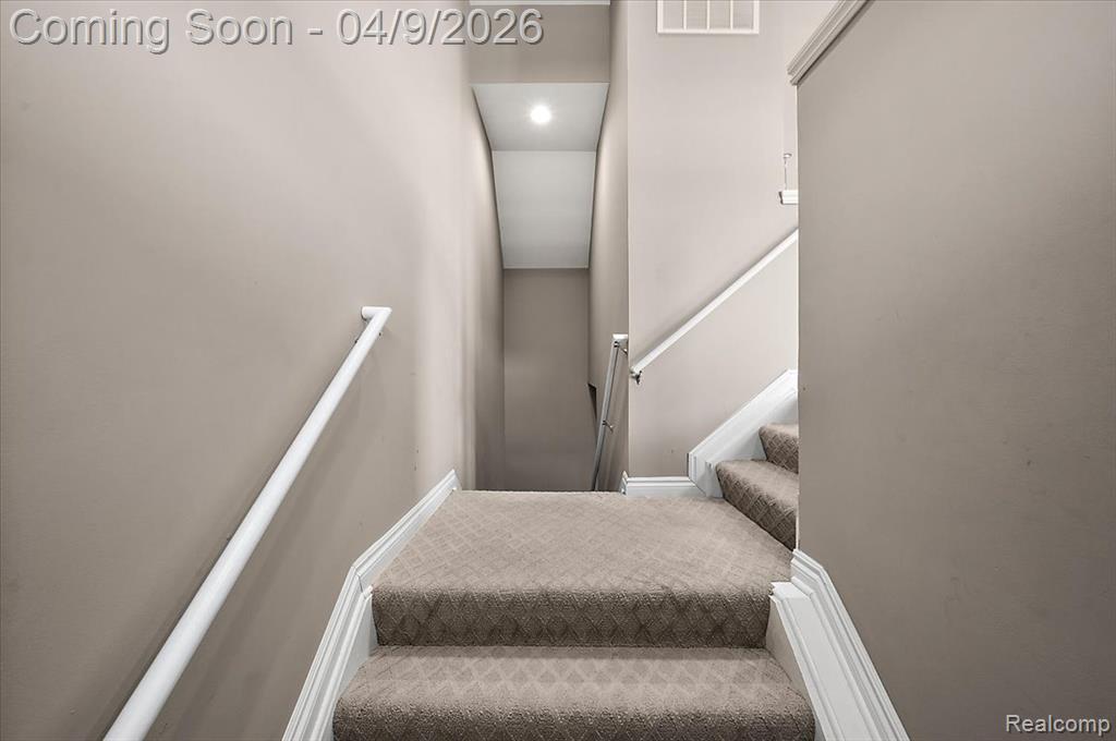 2877 Hartwick Drive Rochester, MI 48307 - Photo 12 of 44