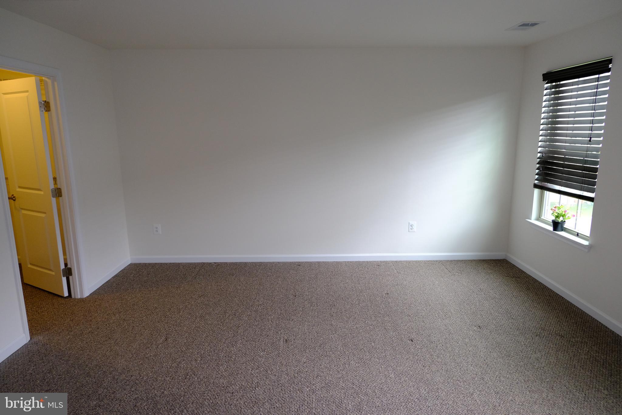 6254 Ritter Drive Frederick, MD 21703 - Photo 31 of 41 Enough space for a full bed