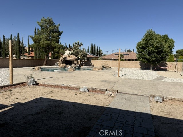 13375 Rincon Road Apple Valley, CA 92308 - Photo 54 of 72 Backyard / under covered patio