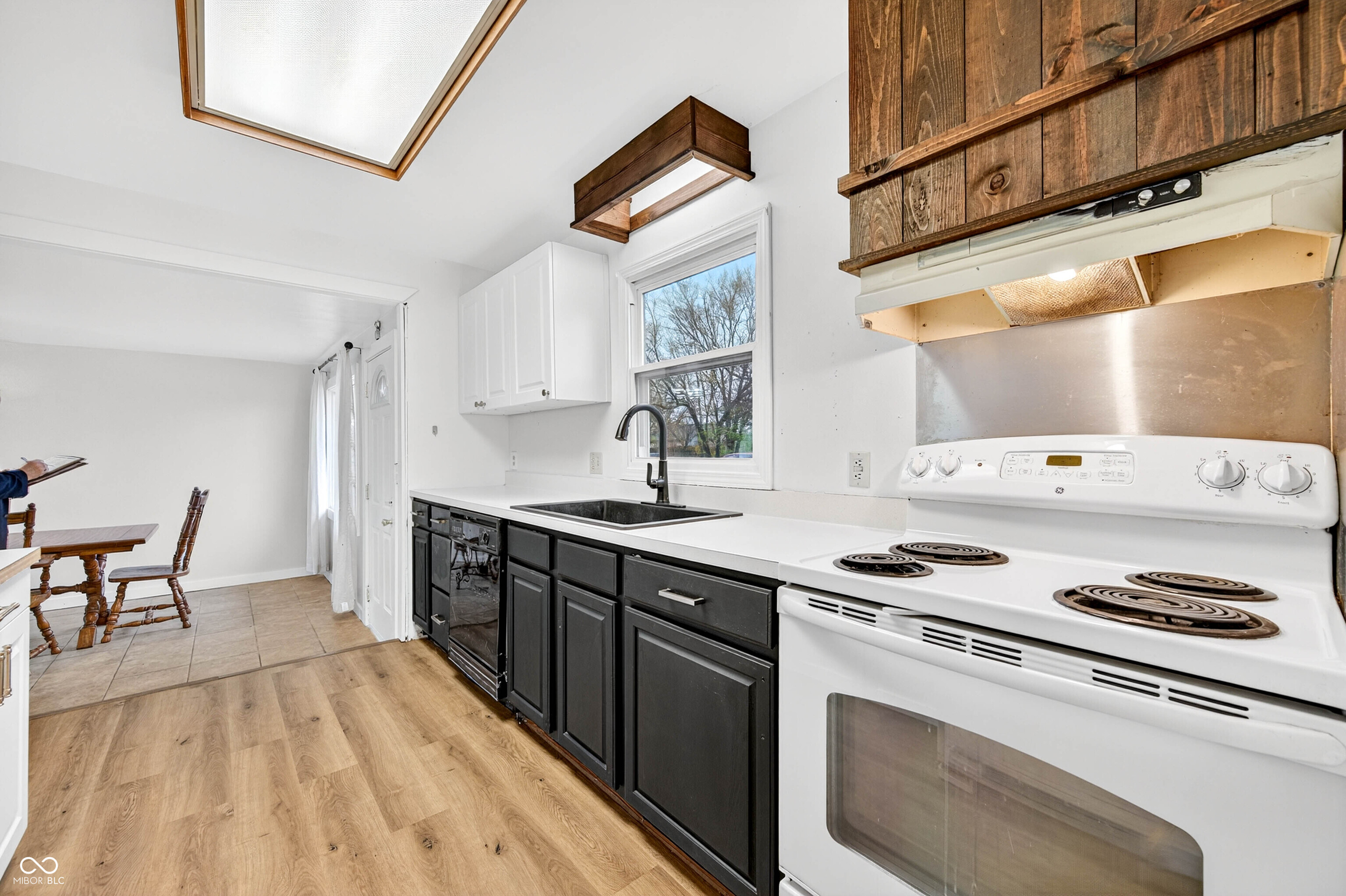 2138 Pennsylvania Street Columbus, IN 47201 - Photo 13 of 40