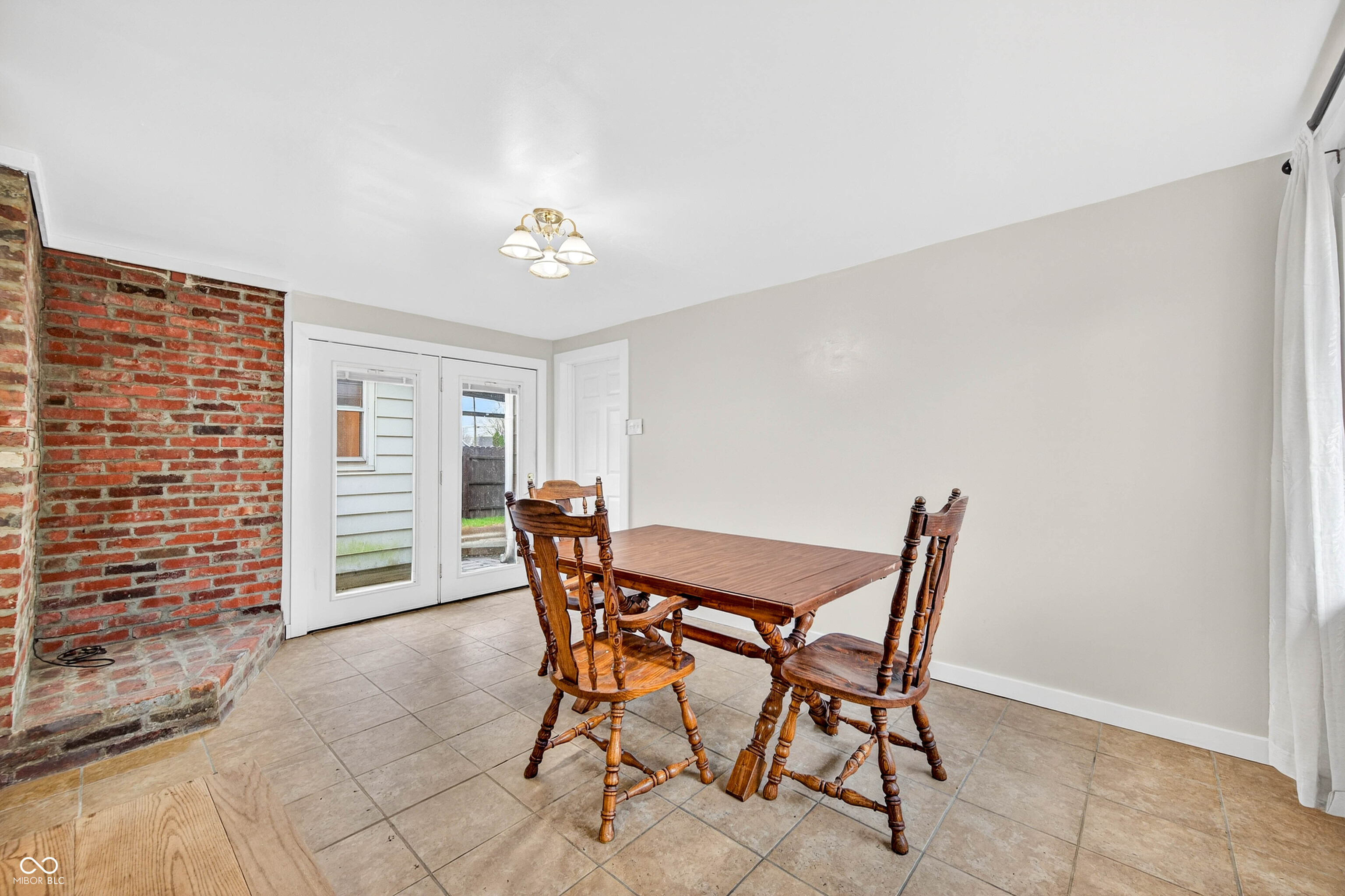 2138 Pennsylvania Street Columbus, IN 47201 - Photo 17 of 40