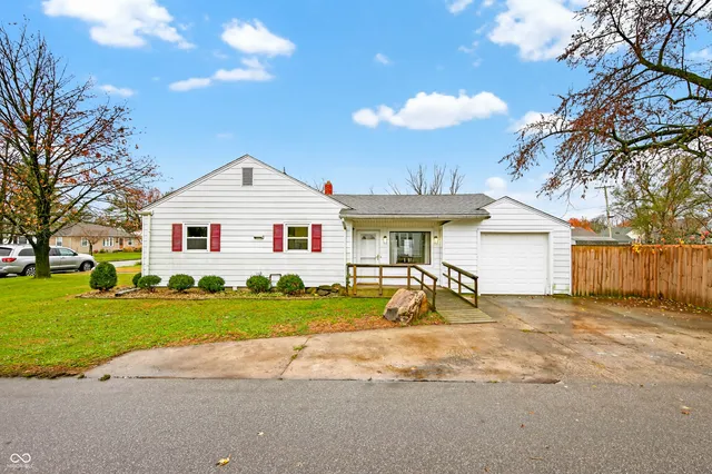 $190,000 | 2138 Pennsylvania Street, Columbus, IN 47201