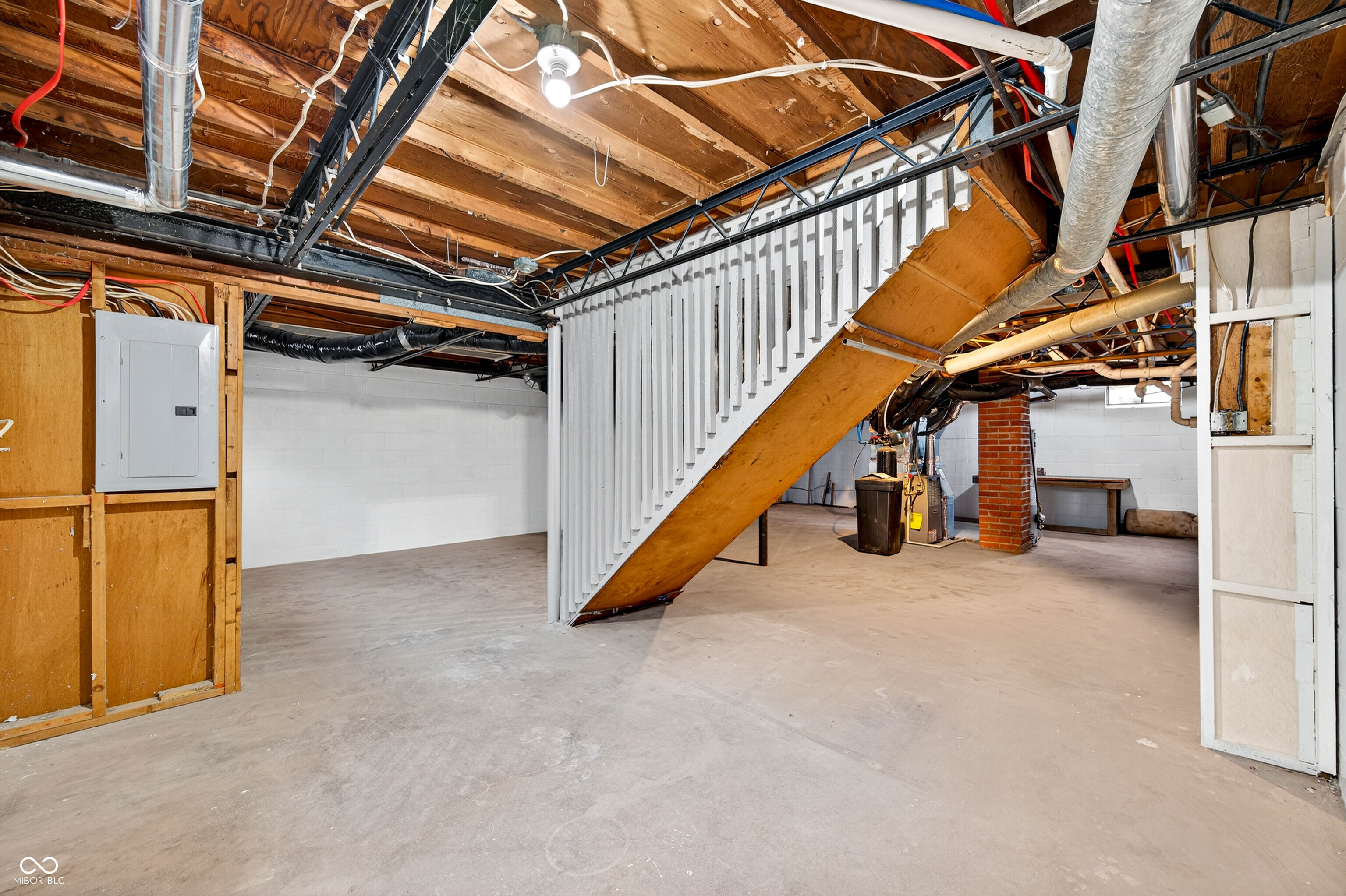 2138 Pennsylvania Street Columbus, IN 47201 - Photo 31 of 40