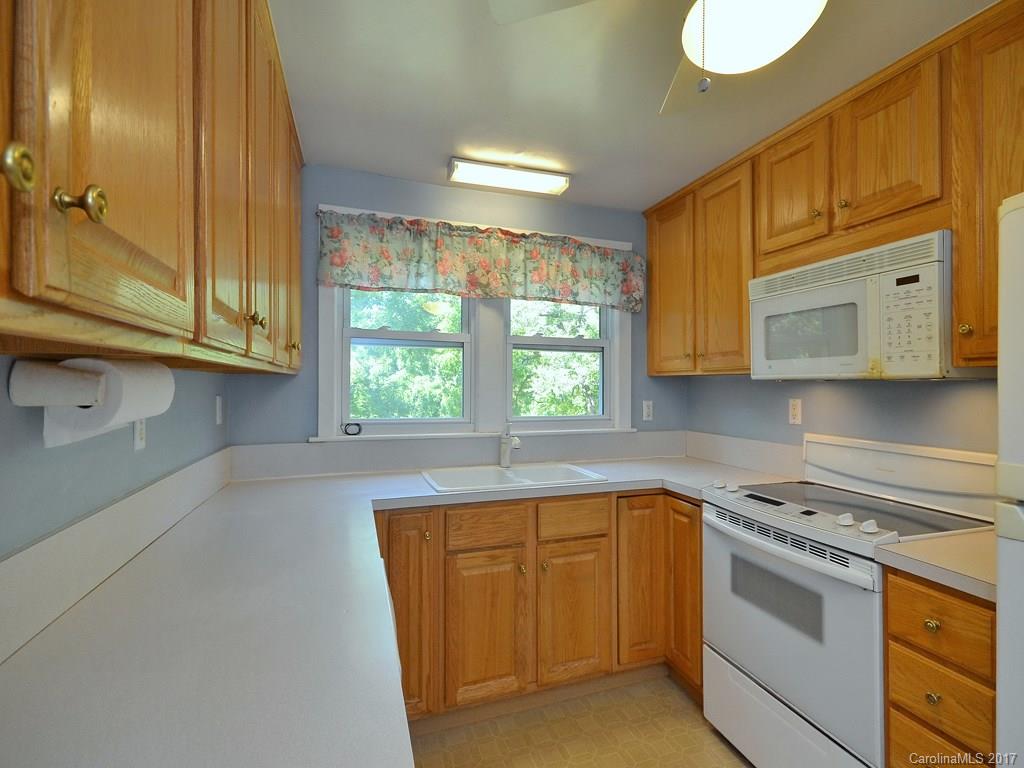 46 Grandview Road Asheville, NC 28806 - Photo 12 of 24 Gallery Image 12