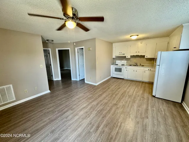 $850 | 3311 Landmark Street, Unit 6, Greenville, NC 27834